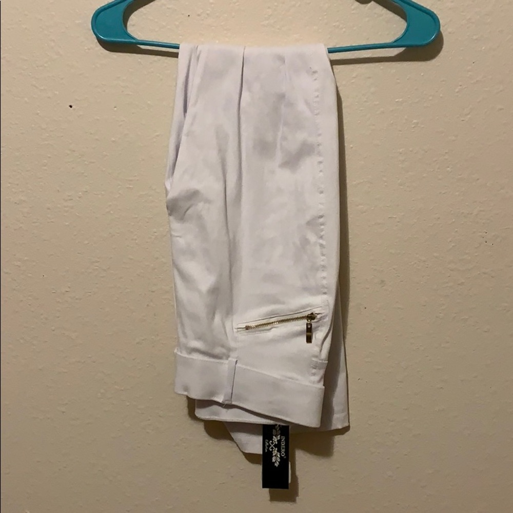 White Fitted Jeans.